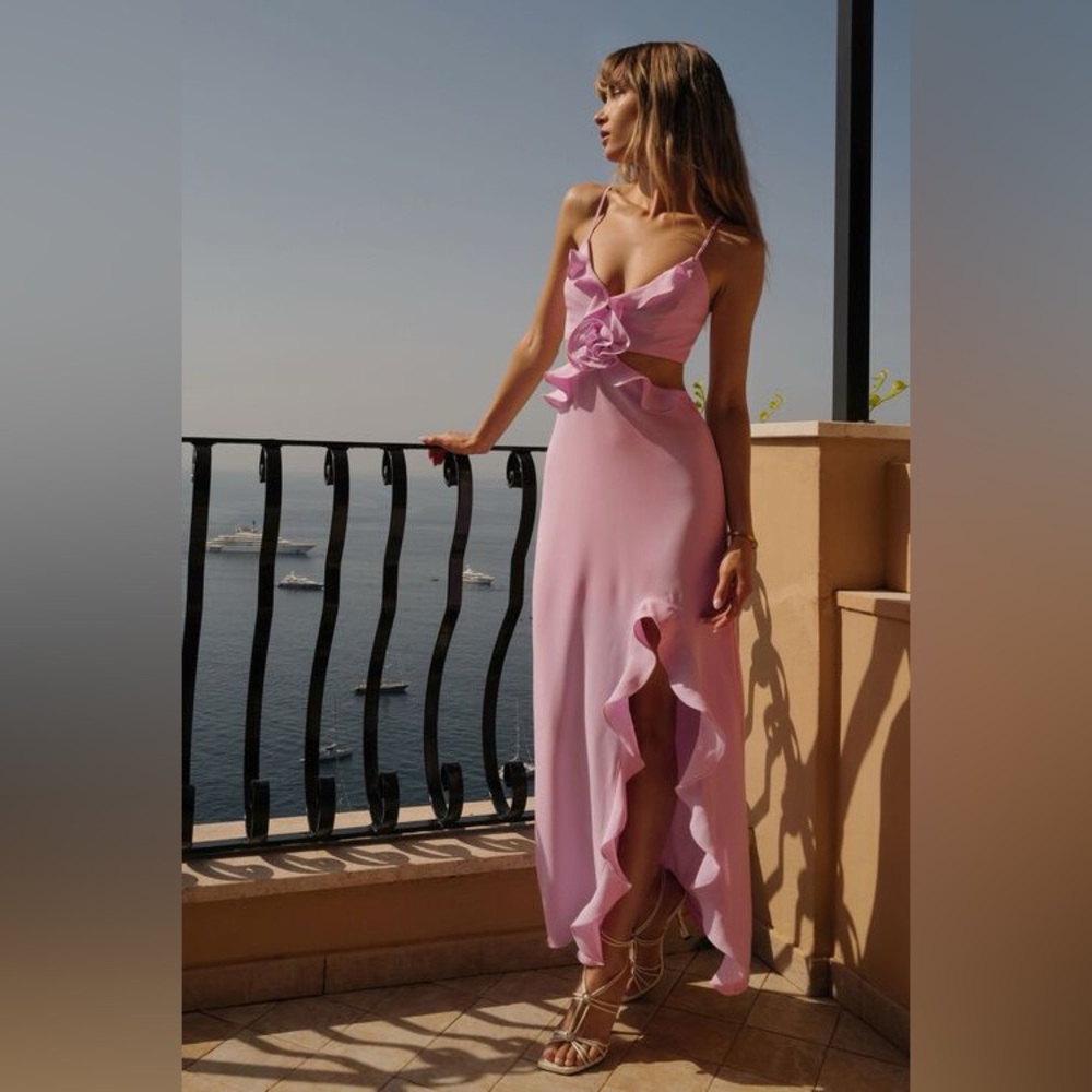 Dynamite V-Neck Cut Out Maxi Dress With Rosette